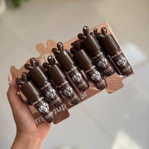 لیپگلاس رنگ شکلاتی لاکچری میس بتی